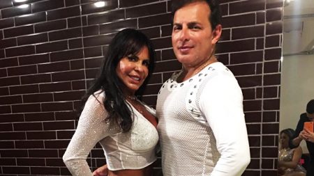 Gretchen dança junto com o marido de roupa íntima: “Trabalhando”