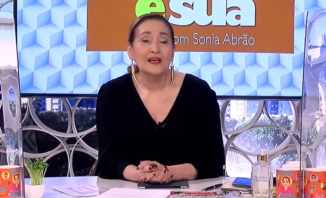 Sonia Abrão toma atitude inesperada ao ver Roberto Carlos gritar com fã