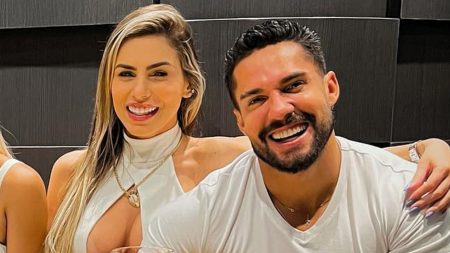 Erika Schneider abre o jogo ao relembrar crise séria no namoro com Bil Araújo