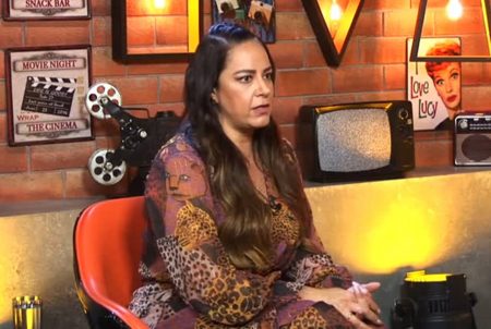Silvia Abravanel faz revelações sobre como é a convivência na família do pai