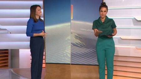 Climão? Ana Paula Araújo leva alfinetada de Carol Barcellos ao vivo