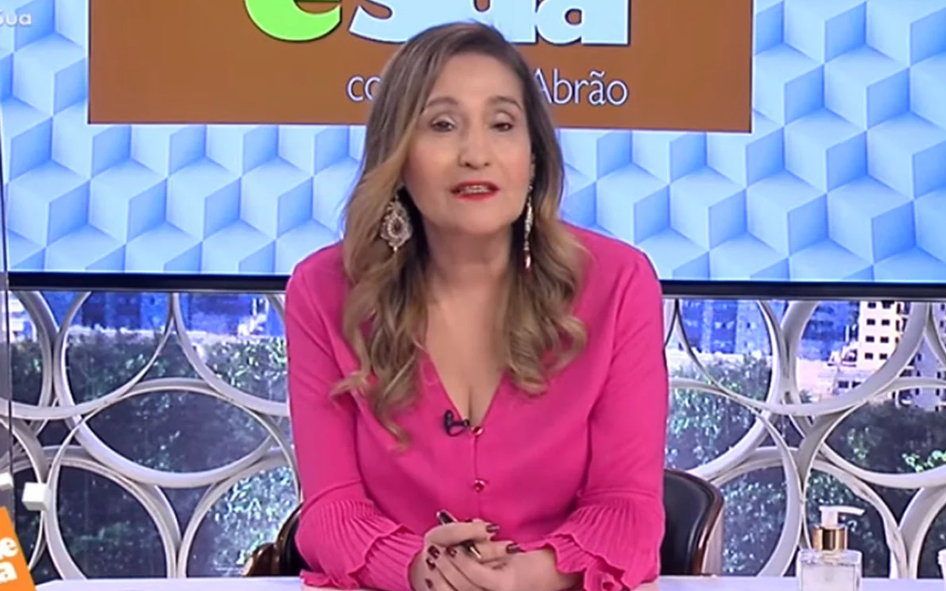 De novo? Sonia Abrão liga metralhadora anti-Globo e dá chacoalhada em Patrícia Poeta