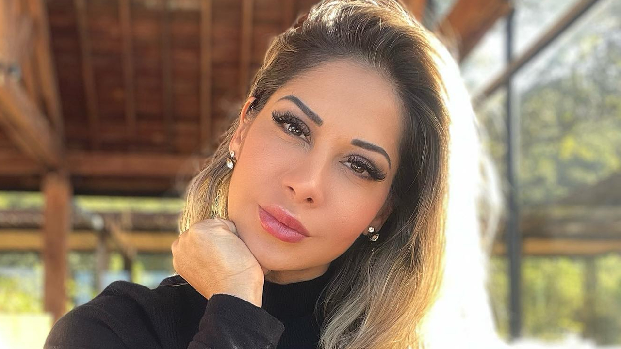 Maíra Cardi surge em hotel de luxo e dispara: “Quem pagou foi o ex-marido”