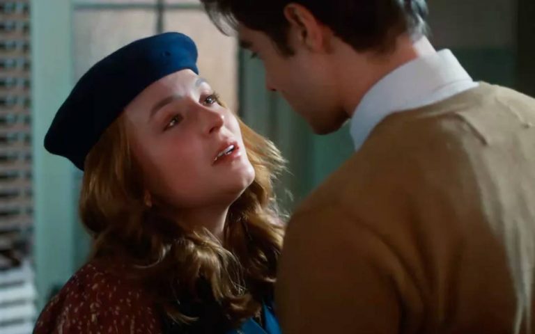 Isadora (Larissa Manoela) e Davi (Rafael Vitti) em Além da Ilusão