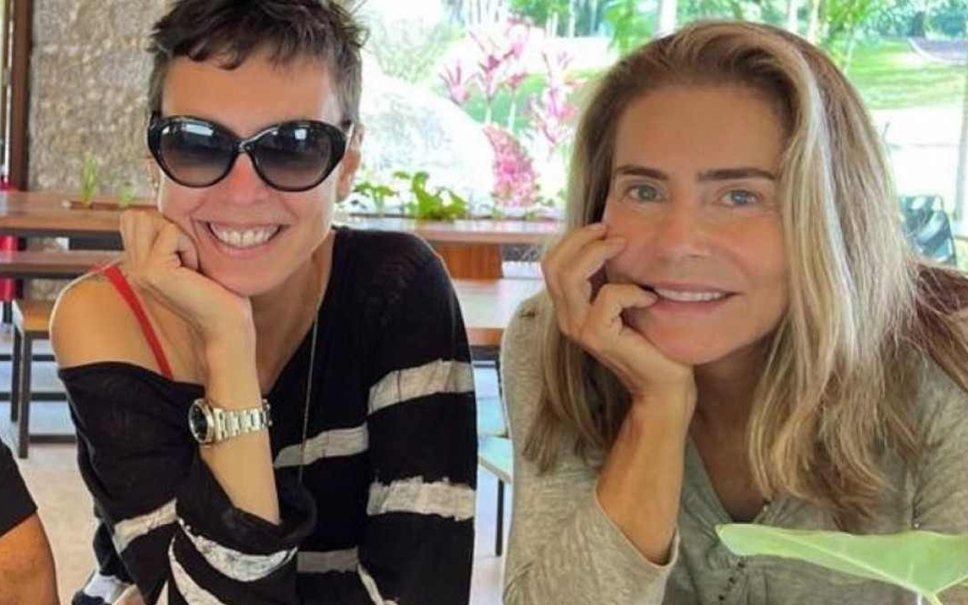 Namoro de Adriana Calcanhotto e Maitê Proença teria chegado ao fim