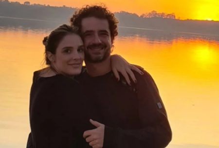Felipe Andreoli e Rafa Brites trocam declarações em data especial: “Do flerte no Face pra dois filhos”