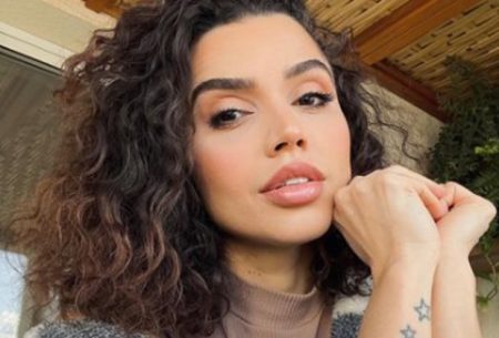 Ex-BBB Paula Amorim relata dificuldade em mudança no visual