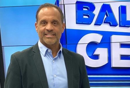 Zé Eduardo, o Bocão, surpreende e revela afastamento de programa da Record