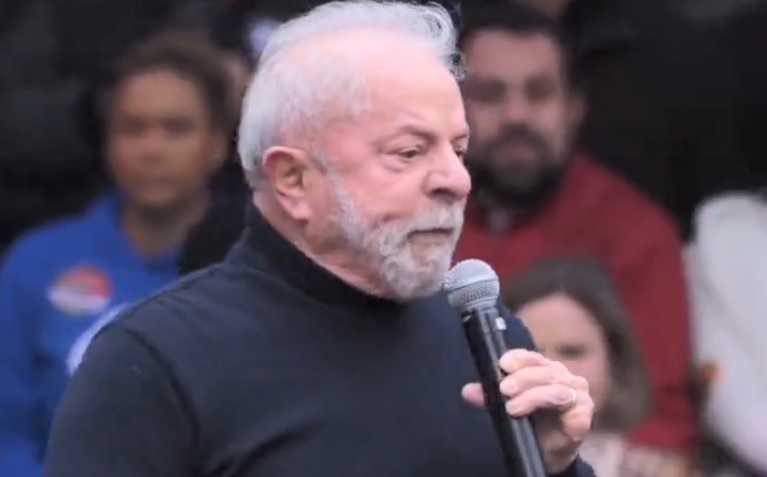 SBT critica decisão de Lula e revela bastidores de negociação com ex-presidente para debate