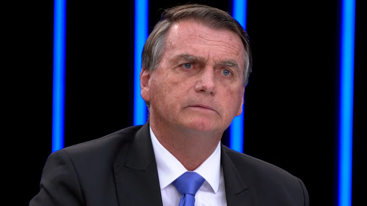 A cada 3 minutos, Bolsonaro contou 1 mentira no Jornal Nacional