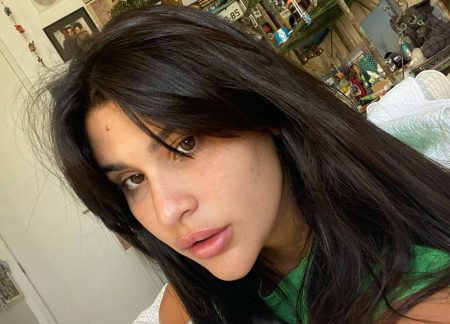 Giulia Costa, filha de Flávia Alessandra, desabafa sobre o corpo e problemas com roupas