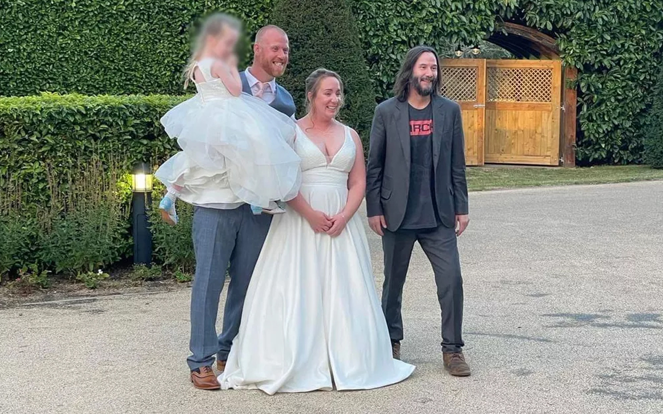 Keanu Reeves no casamento de James e Nikki Roadnight