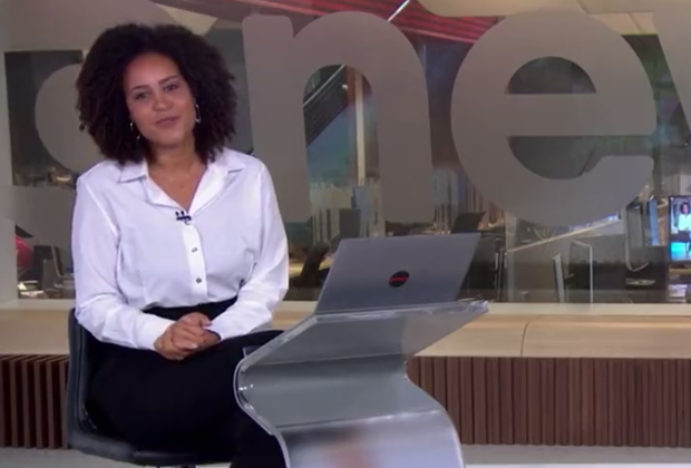 Apresentadora da GloboNews se perde e comete deslize em encerramento de telejornal