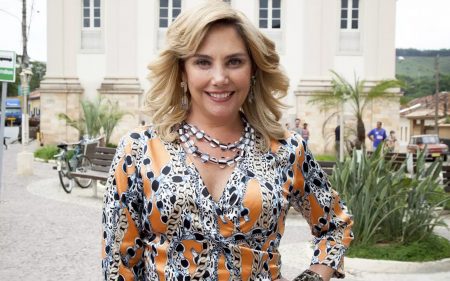 Heloísa Périssé lembra recuperação do câncer e celebra retorno à TV