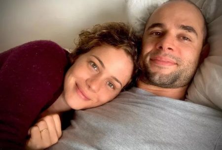 Leandra Leal ganha declaração apaixonada do marido na internet