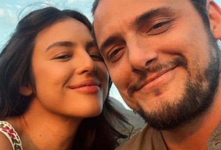 Yanna Lavigne e Bruno Gissoni enfrentam aventura com as filhas em viagem de Kombi