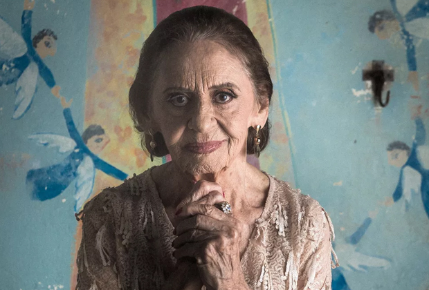 Laura Cardoso completa 95 anos; relembre a carreira de sucesso da estrela