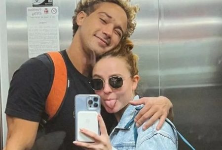 André Luiz Frambach celebra dois meses de namoro com Larissa Manoela e dispara: “Alma gêmea”