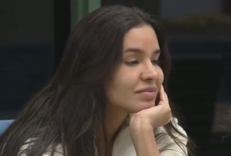 A Fazenda 2022: Kerline descumpre regra e dá opinião sobre Bolsonaro
