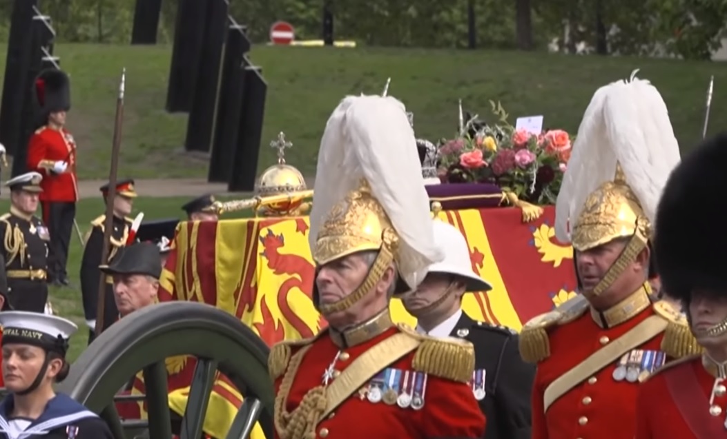 GloboNews atinge alta audiência com cobertura do funeral da rainha Elizabeth II