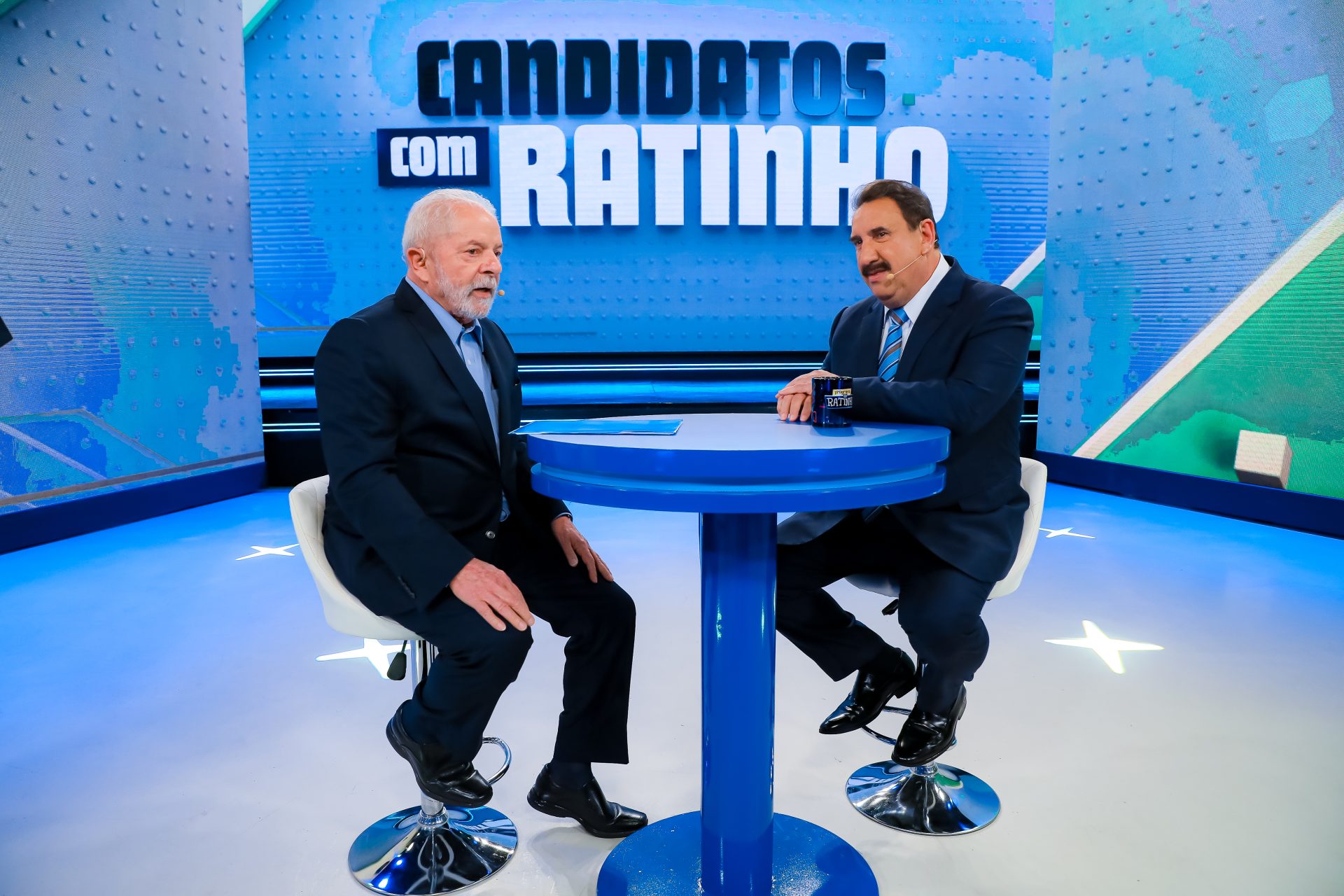 Lula lembra de cachaça e rabada em encontro com Ratinho e ataca Bolsonaro: “Ignorantão”
