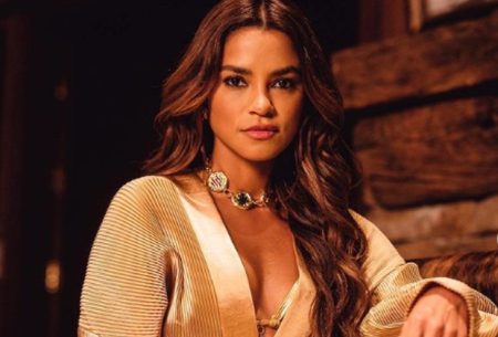 Lucy Alves abre o coração e se declara à namorada em clique romântico nas redes sociais