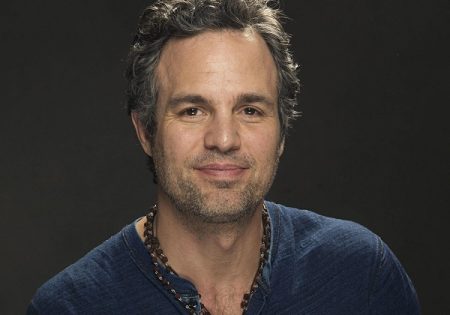 Roger Walters, Daniel Glover e Mark Ruffalo, o Hulk, declaram apoio a Lula