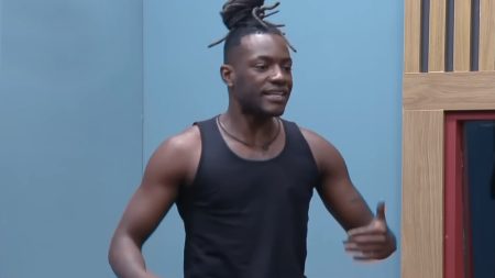 A Fazenda 2022: Pelé MilFlows faz desabafo isolado e protagoniza momento dramático