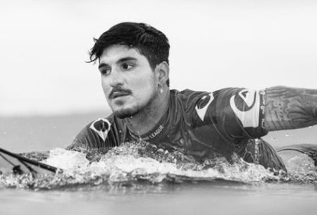 Gabriel Medina faz piada em dia de eleição: “Sou um bom partido”