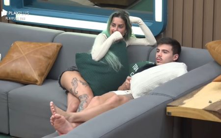 A Fazenda 2022: Tati Zaqui coloca ponto final em romance com Thomaz Costa