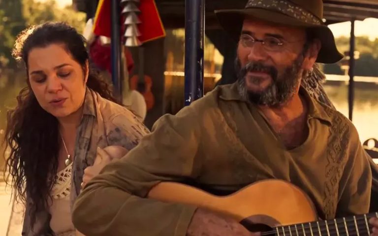 Maria (Isabel Teixeira) e Eugênio (Almir Sater) em Pantanal