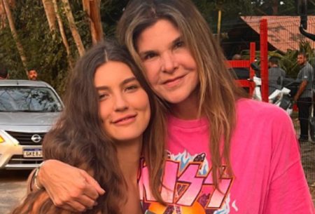 Cristiana Oliveira homenageia Alanis Guillen pela sua trajetória como Juma