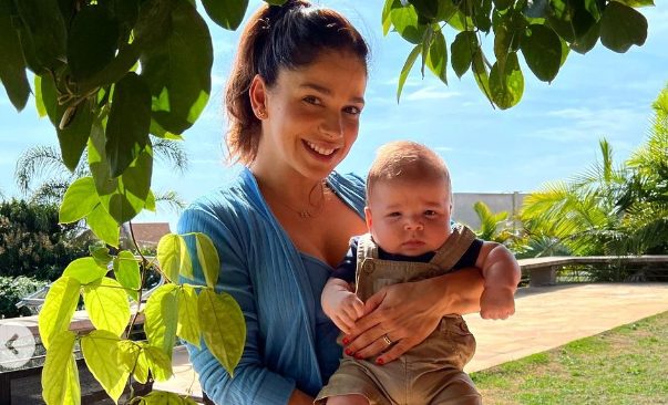 Sabrina Petraglia surpreende com tema da festa de 6 meses do filho caçula