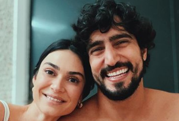 Thaila Ayala comemora aniversário de casamento com Renato Góes em hotel luxuoso