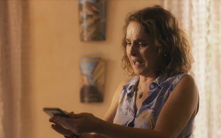 Travessia: Núbia engana Ari e impede filho de saber a verdade sobre Brisa