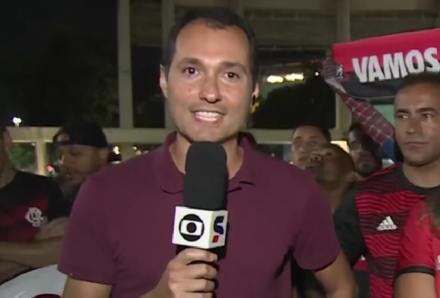 Flamenguista choca repórter da Globo com apoio a Bolsonaro ao vivo em telejornal