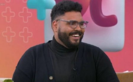 Paulo Vieira celebra conquista da mãe e emociona seguidores