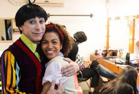 Atores do Castelo Rá-Tim-Bum recriam foto após 25 anos e impressionam