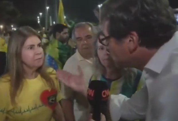 Repórter da CNN Portugal é alvo de bolsonaristas no Rio após vitória de Lula