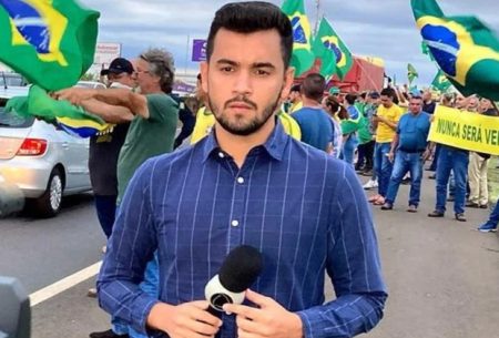 Record se pronuncia após repórter ser agredido por bolsonaristas em protesto