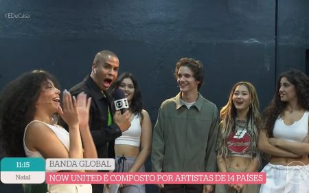 Thiago Oliveira é chamado de gostoso por integrante do Now United e fica sem reação