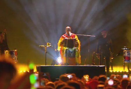Milton Nascimento se despede dos palcos em show emocionante dedicado a Gal Costa