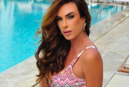Nicole Bahls recorda época complicada como modelo e relata falta de emprego