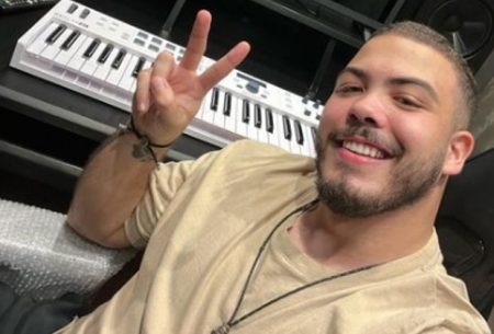 Ronald surpreende ao revelar antes e depois do corpo: “Feliz em ter voltado”