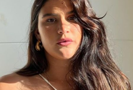 Comparada à mãe, Giulia Costa faz desabafo sobre críticas por seu corpo
