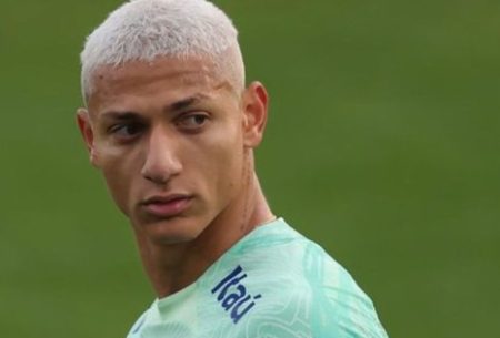 Richarlison leva a melhor, ganha processo e recebe fortuna em indenização