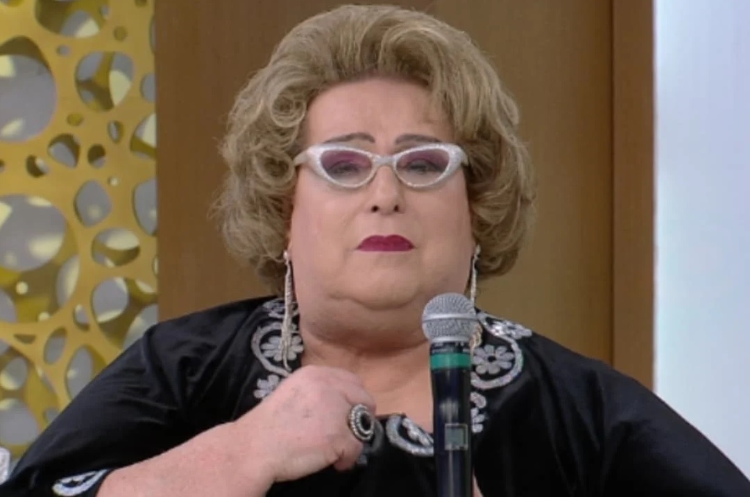 Mamma Bruschetta comete “gafe imperdoável” com Silvio Santos e detalhes de demissão são expostos