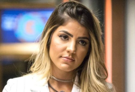 Hariany é presenteada pelo noivo com joia caríssima e valor impressiona