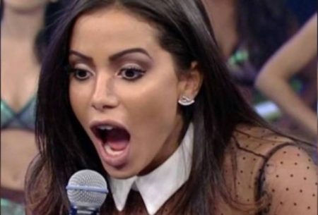 Affair de Anitta desabafa ao passar Natal longe da família: “Falta”