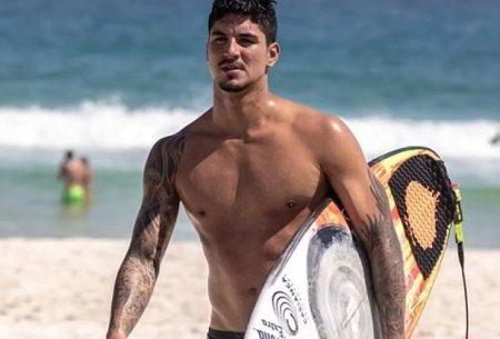 Gabriel Medina escolhe modelos para curtir Réveillon em mansão com ele em Pernambuco